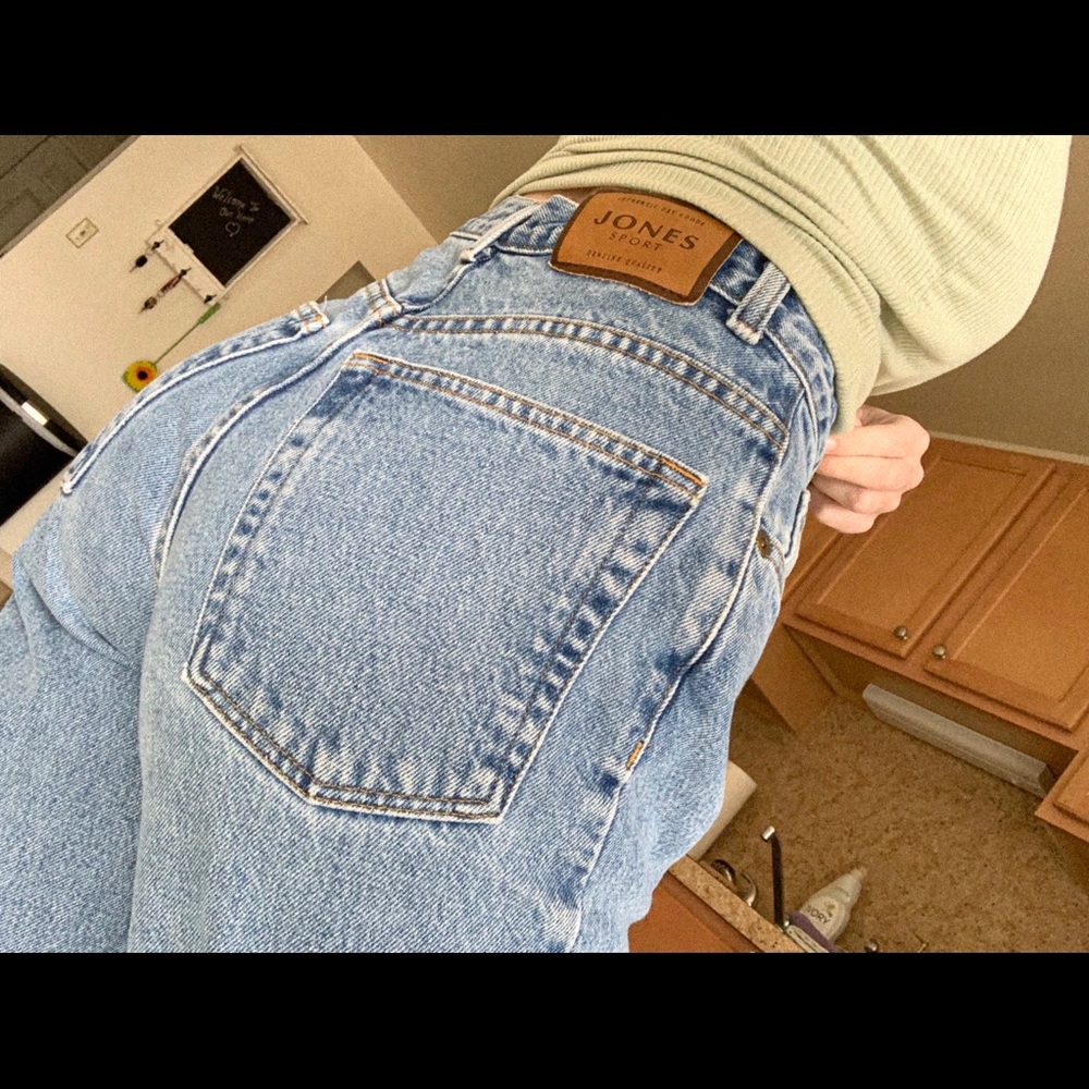 High Waisted Mom Jean